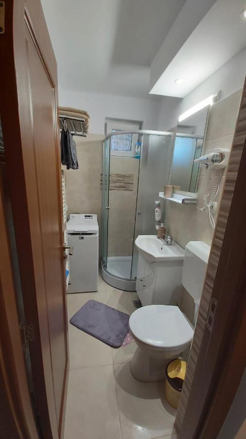 Relax Apartament Leilighet Satu Mare Eksteriør bilde